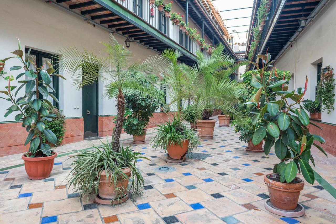 Alohamundi Lumbreras IV Apartment Seville Exterior photo